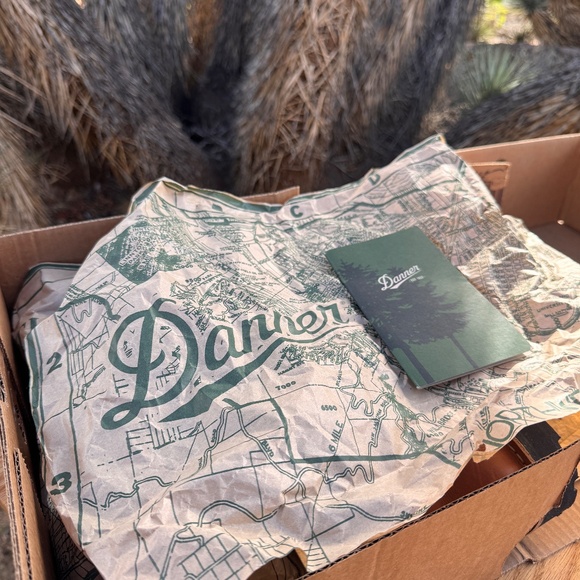 DANNER MOUNTAIN LIGHT CASCADE CLOVIS GORE-TEX (WATERPROOF) - Picture 2 of 6